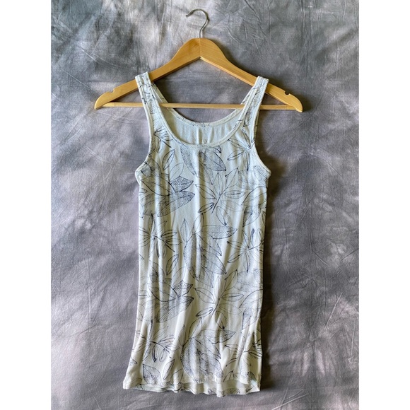 Leaf Print Tank - Picture 3 of 5